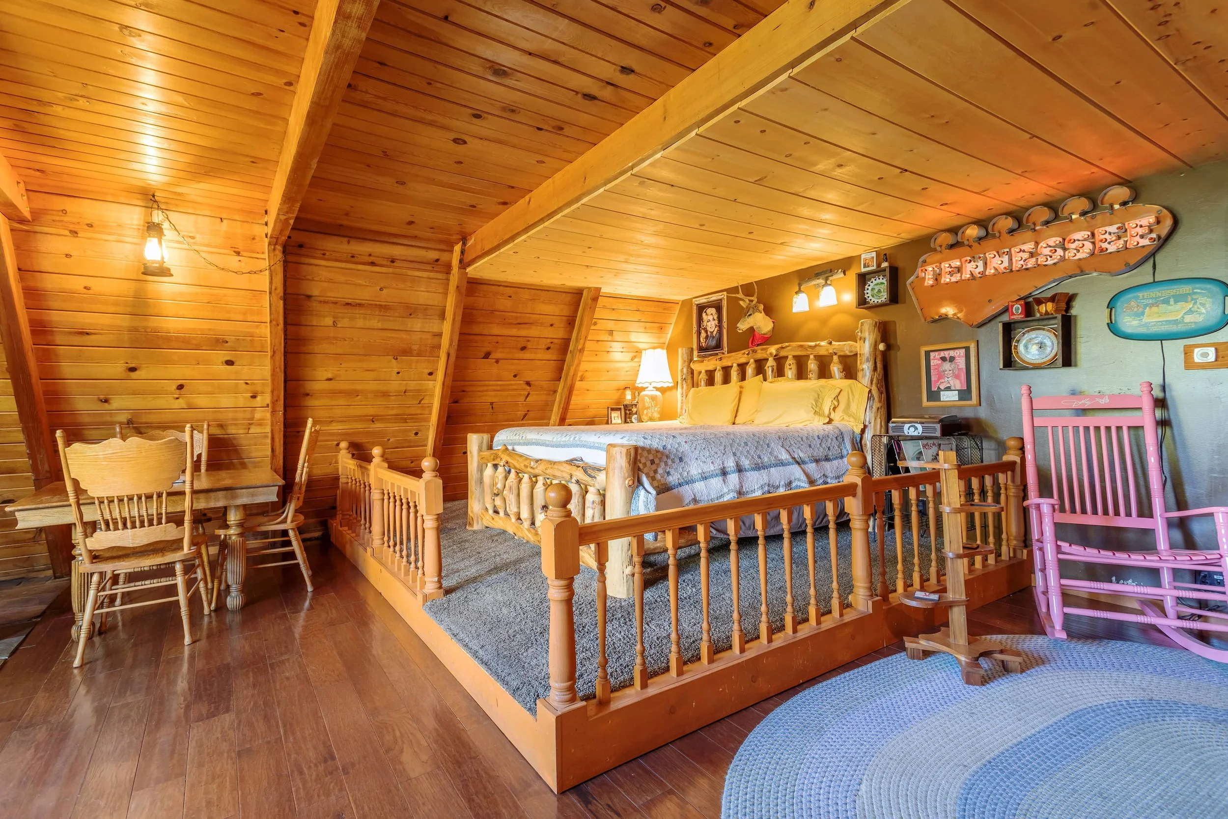 Book The Dolly — Hicksville Pines